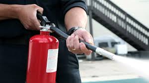 USO Y MANEJO DE EXTINTORES